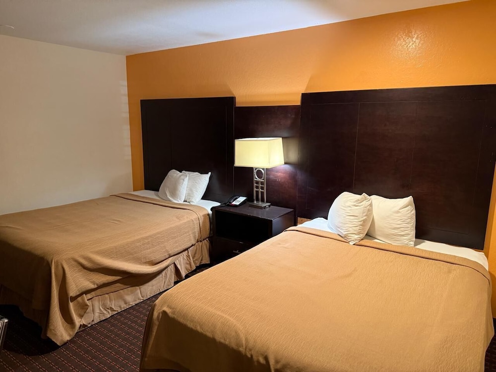 Hollister Inn - photo 12