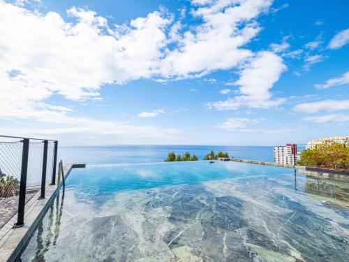Savoy Monumentalis your home in Madeira Island — 4-Star Luxury Hotel in Funchal, Portugal