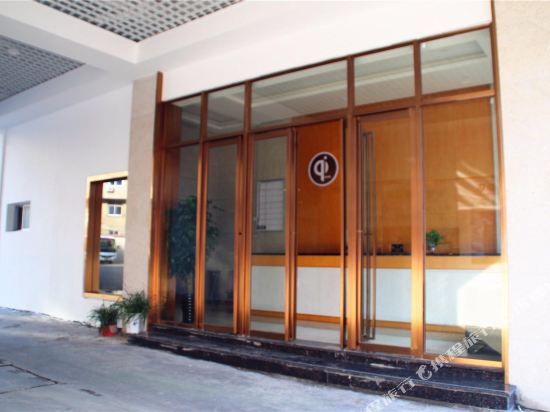 Longnan Qiji Hotel in Longnan, People's Republic of China