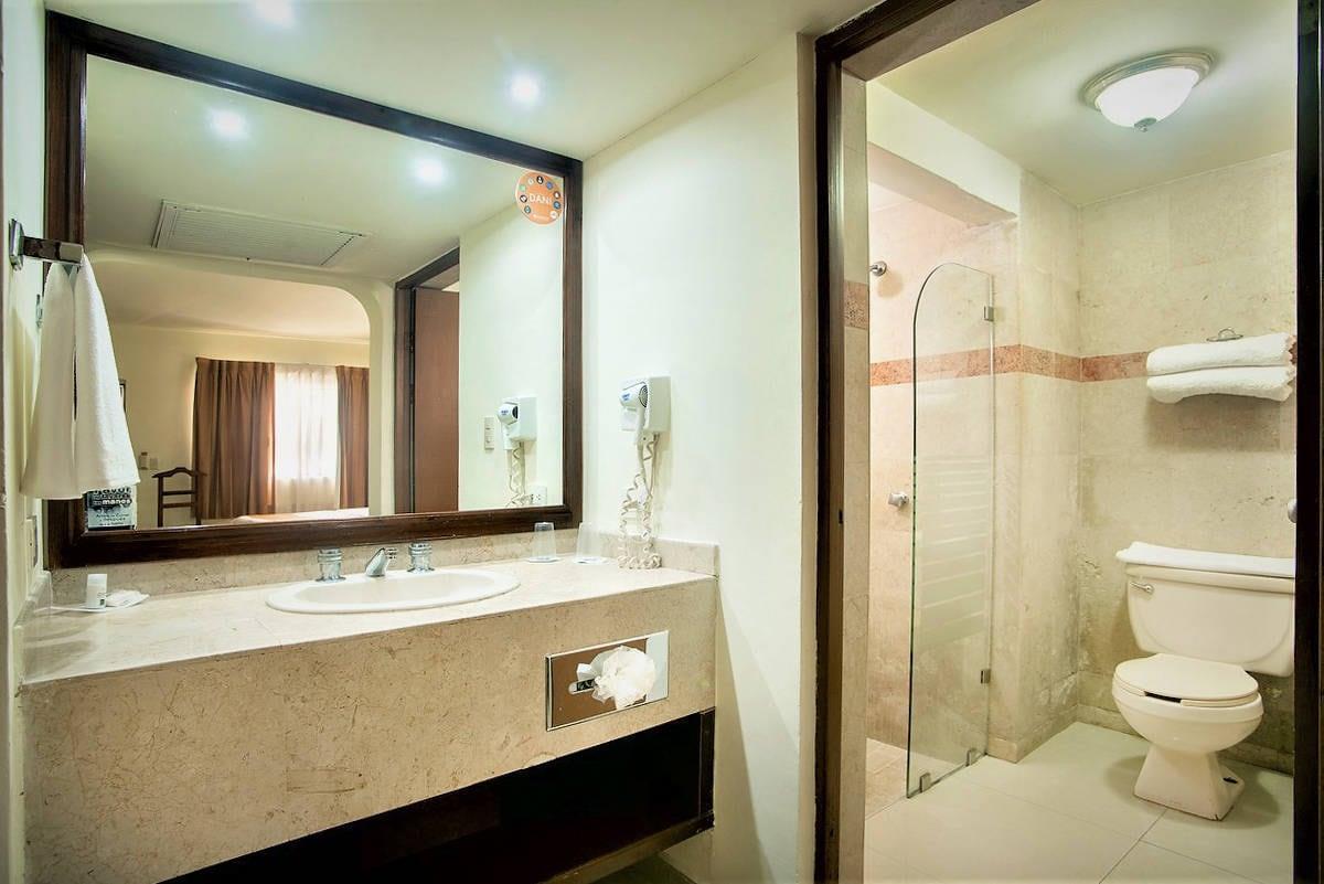 Guest room