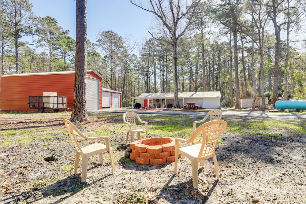 Secluded Newport Getaway With Fire Pit And Grill — Havelock