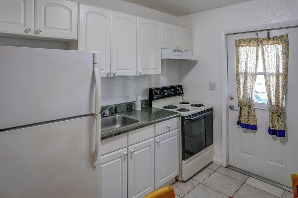Richard's Motel Extended Stay - photo 67