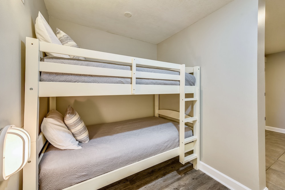 Grand Panama Beach Resort by Book That Condo - photo 16