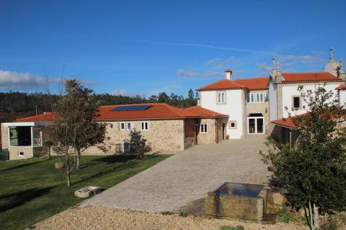 Casa da Capela — 4-Star Luxury Hotel in Paredes De Coura, Portugal