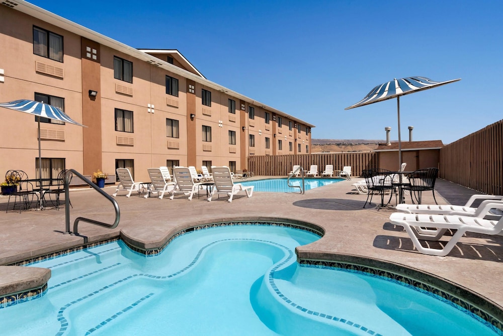 Quality Inn Wenatchee Leavenworth - carbon neutral hotel in Wenatchee