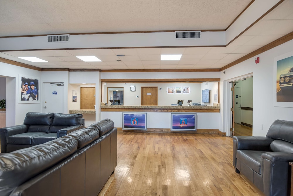 Studio 6 Colorado Springs Air Force Academy - photo 6