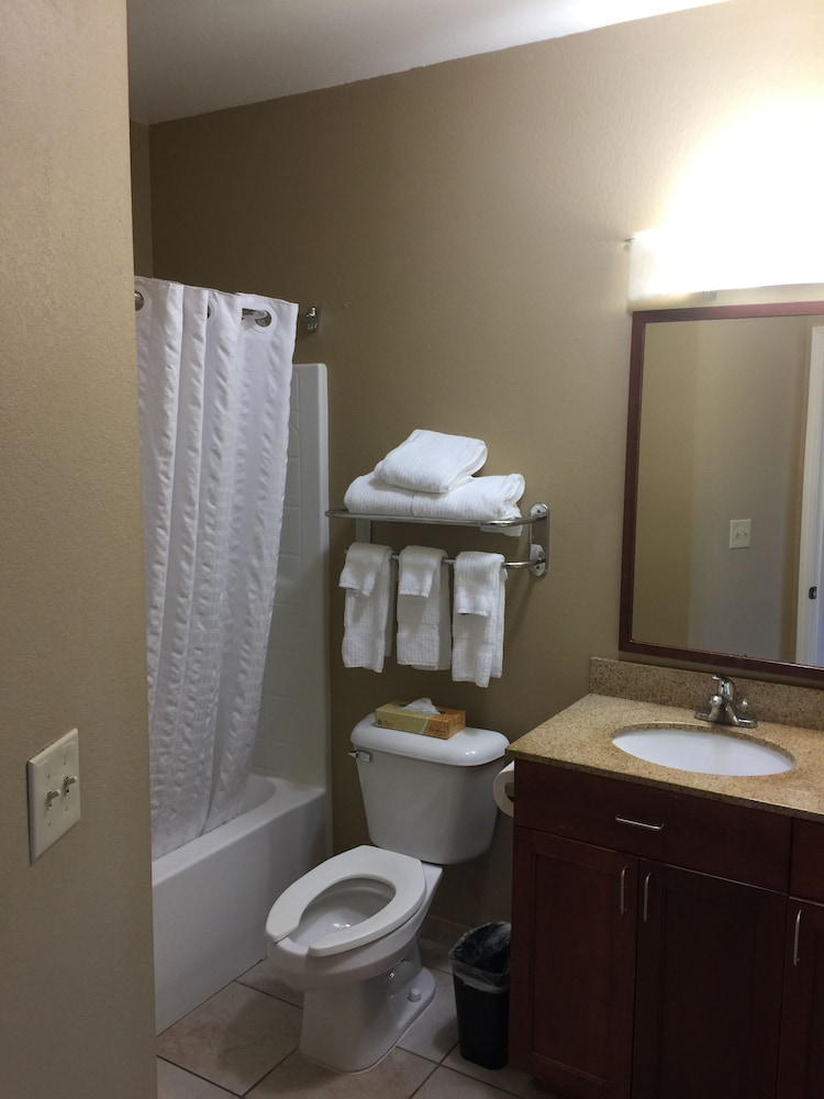 Candlewood Suites Hot Springs by IHG - photo 25