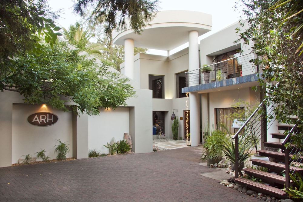 African Rock Hotel & Spa a Boutique Lifestyle Resort in Johannesburg, South Africa