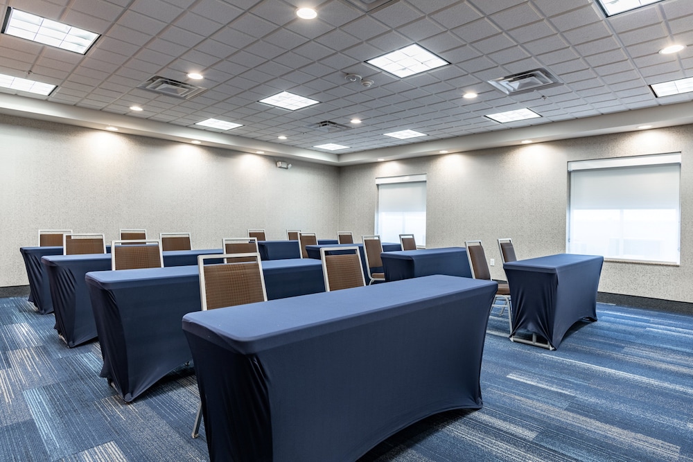 Holiday Inn Express & Suites Ironton by IHG - photo 58