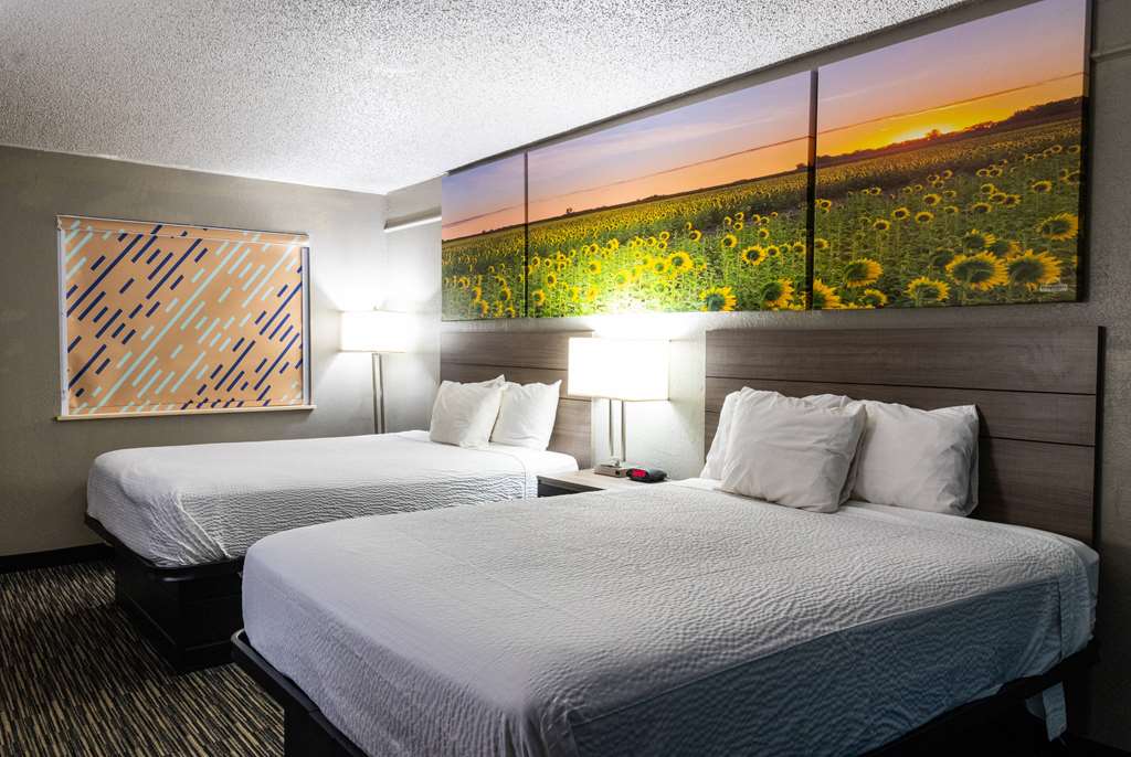 Days Inn by Wyndham Central San Antonio NW Medical Center - photo 15