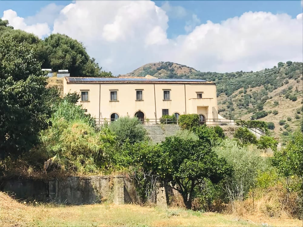 Bucca Di Mola Turismo Rurale San Gaetano — Santa Teresa Di Riva