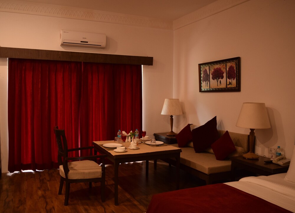 The Sultan Resort - carbon neutral hotel in Srinagar