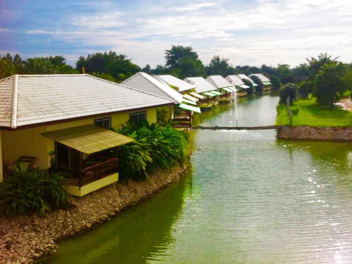 Aranyaprathet Riverside resort pet-friendly hotel Ban Khok