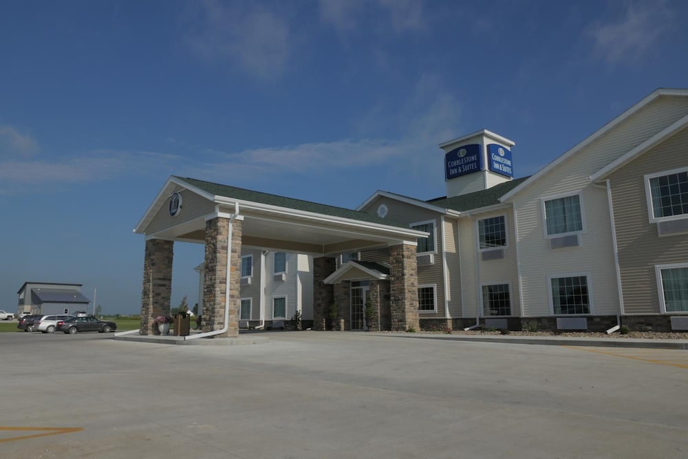 Cobblestone Inn and Suites Winterset - photo 20