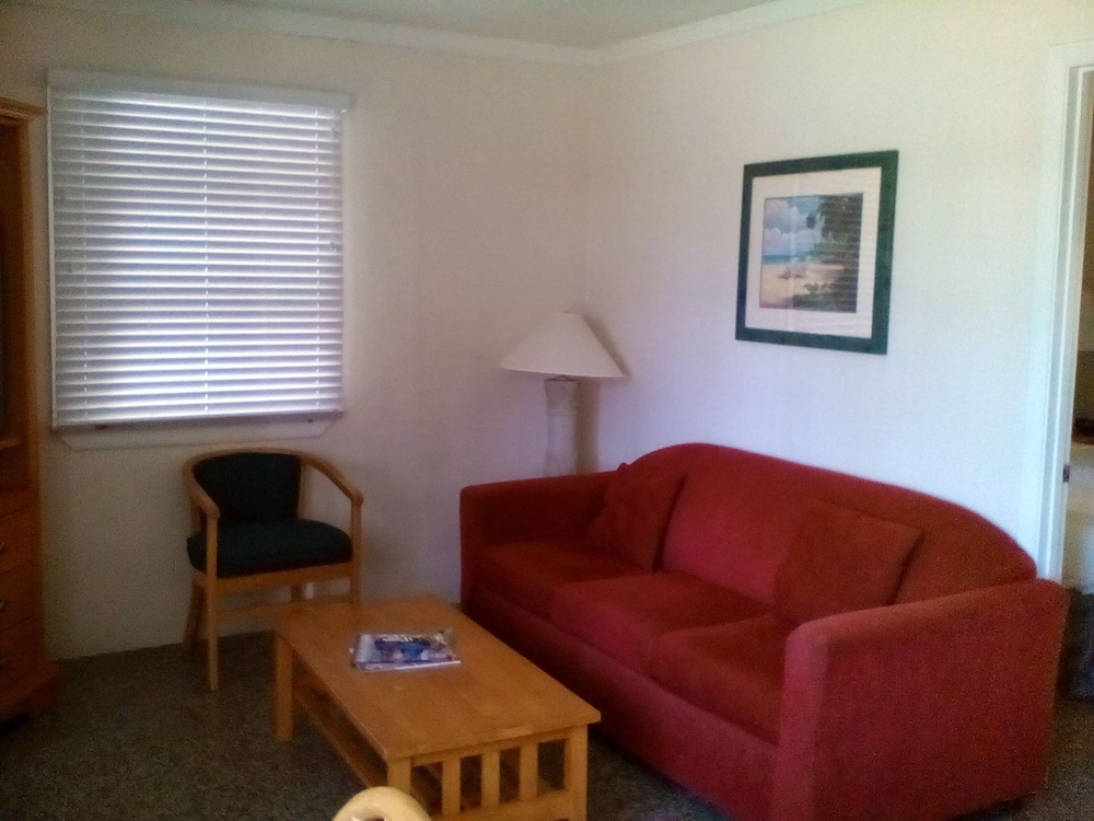 Dockside Inn & Resort - photo 18