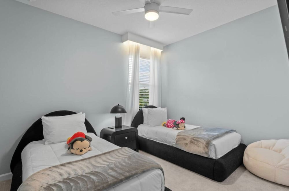 NEW Home 8 Bedrooms At Bella Vida Resort - photo 25