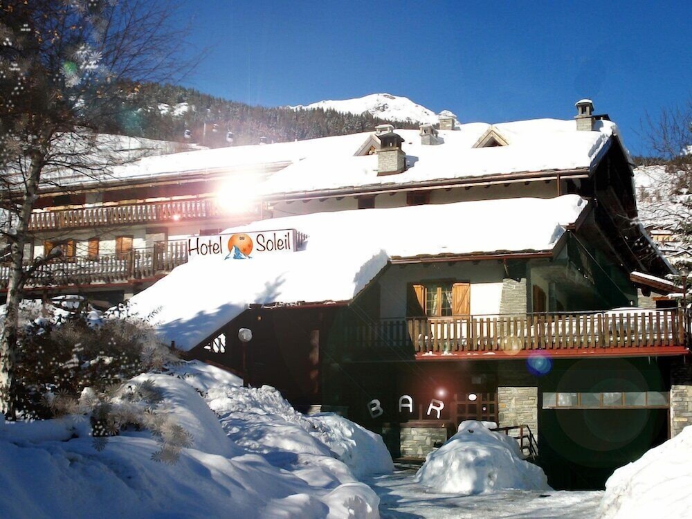 Hotel Du Soleil — carbon neutral stay, Mongnod