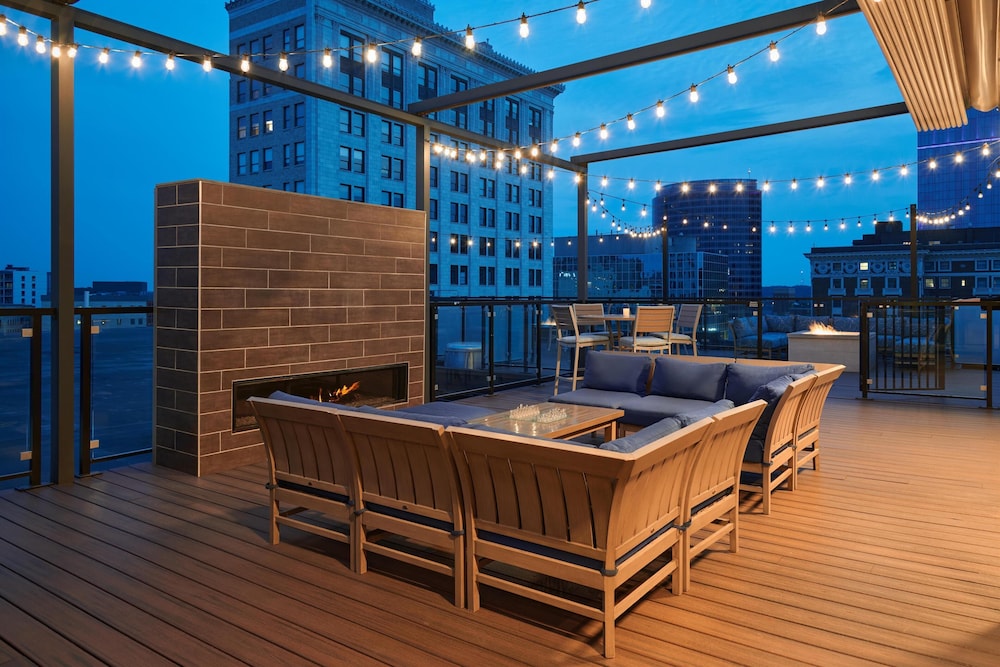 Homewood Suites by Hilton Grand Rapids Downtown - photo 70