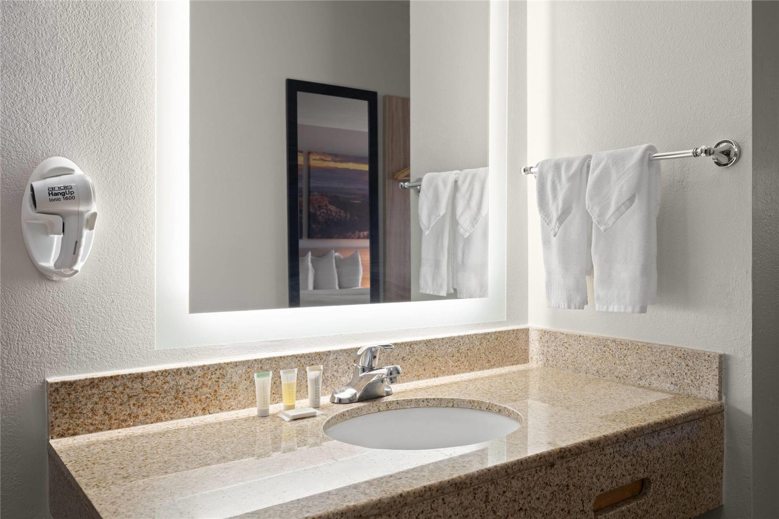 Days Inn by Wyndham Las Vegas - photo 23