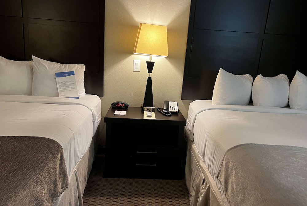 Baymont by Wyndham College Station - photo 18