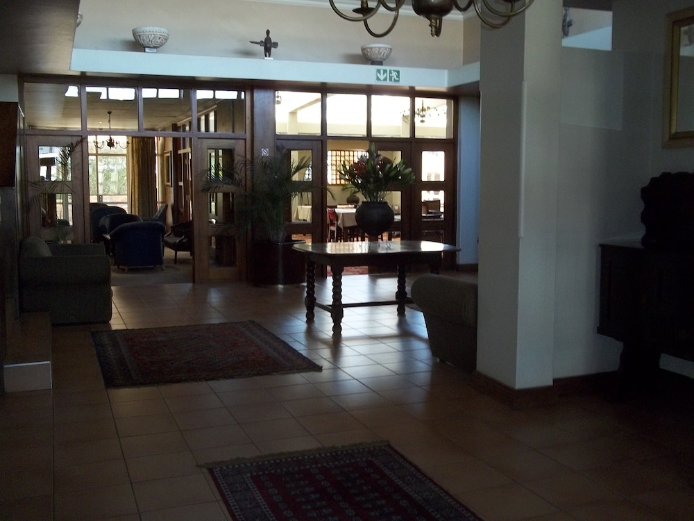 The Gateway Hotel — hotel in Germiston