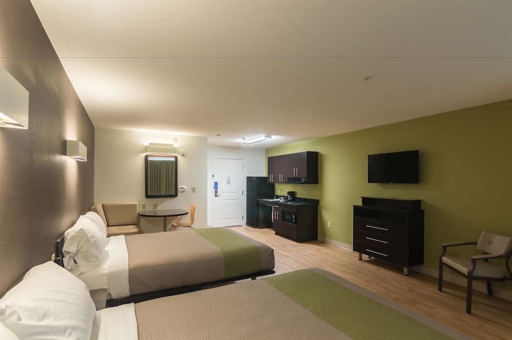 Days Inn & Suites by Wyndham Colorado City I 20 - photo 16