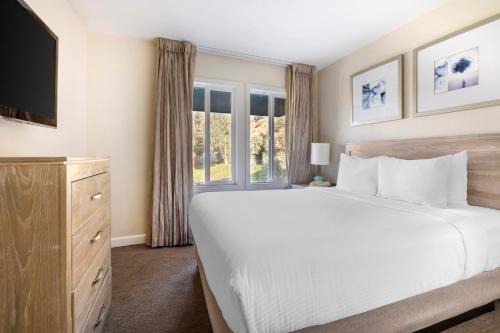 Hilton Vacation Club Riviera Beach & Shores - photo 41