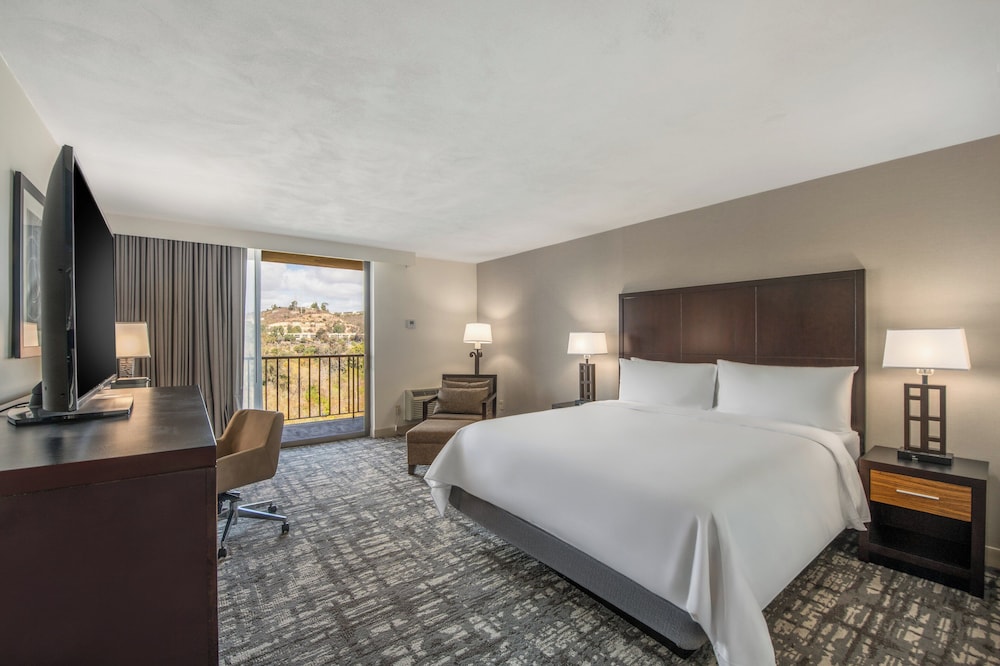 Crowne Plaza San Diego Mission Valley - photo 9