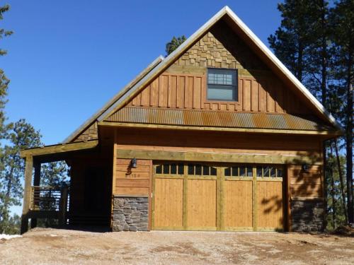 Foote Creek Lodge — 4-Star Luxury Hotel in Lead, United States