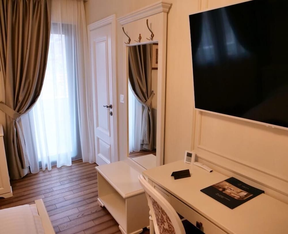 Grant Boutique Hotel — Arad — photo 5