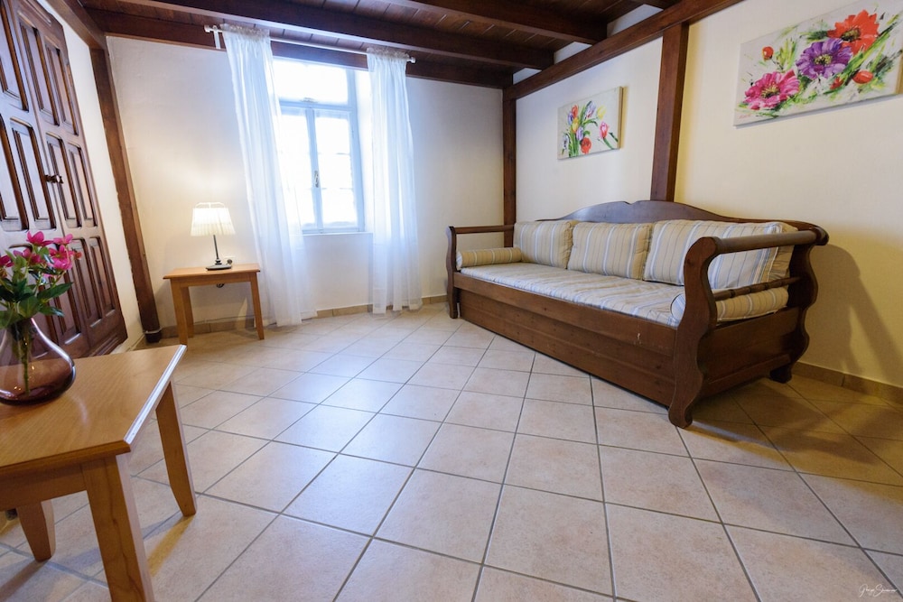 Astraea — 4-Star Luxury Hotel in Ydra, Greece