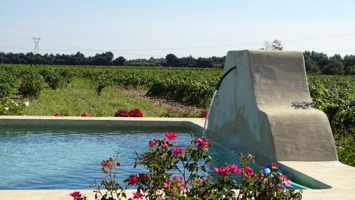 Gîte au coeur du vignoble des Saumanes — hotel in Chateauneuf-De-Gadagne