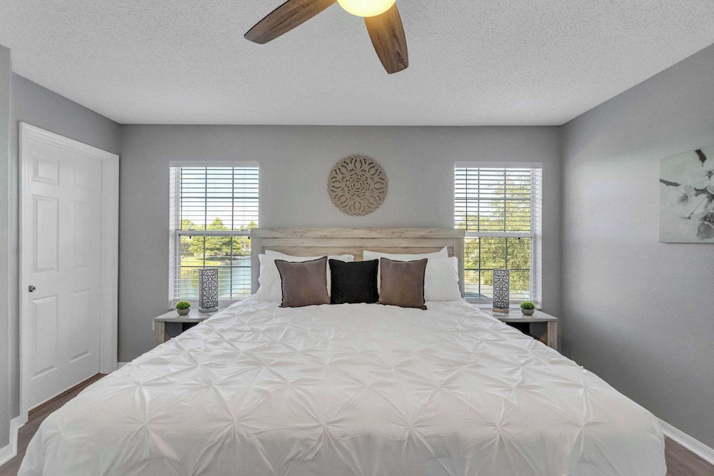 Create Lasting Magical Memories Resort Home for 8 - photo 3