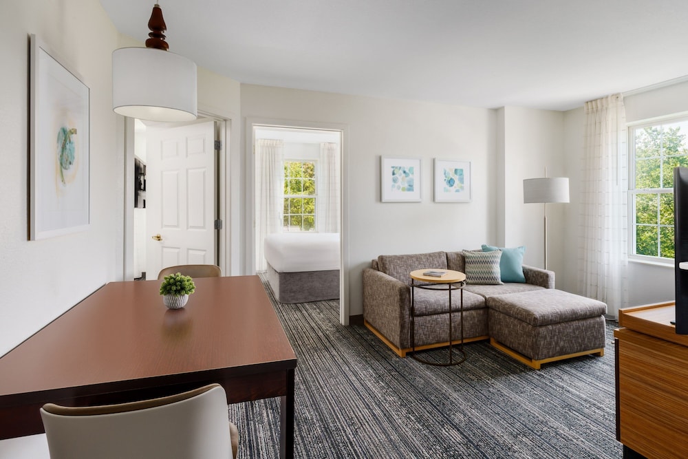 TownePlace Suites by Marriott Manchester - photo 16