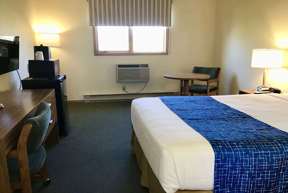 Travelodge by Wyndham Three Forks - photo 11