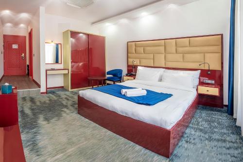 Denis hotel