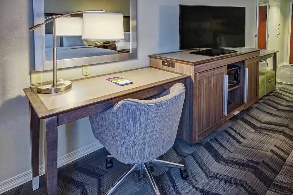 Hampton Inn & Suites Clermont - photo 6