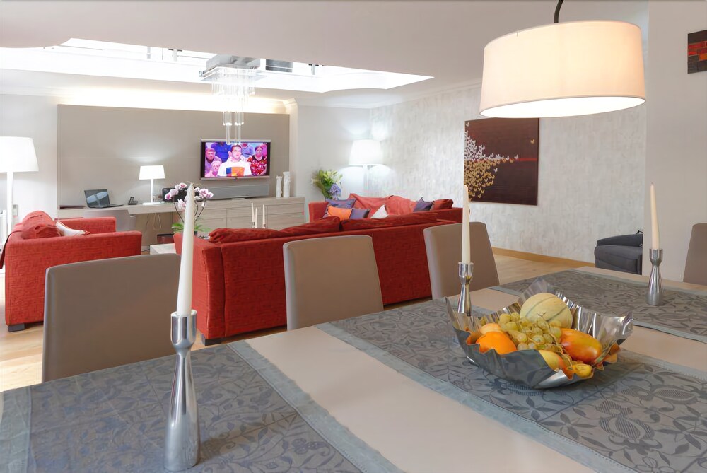 Résidence Alma Marceau — 4-Star Luxury Hotel in Paris, France