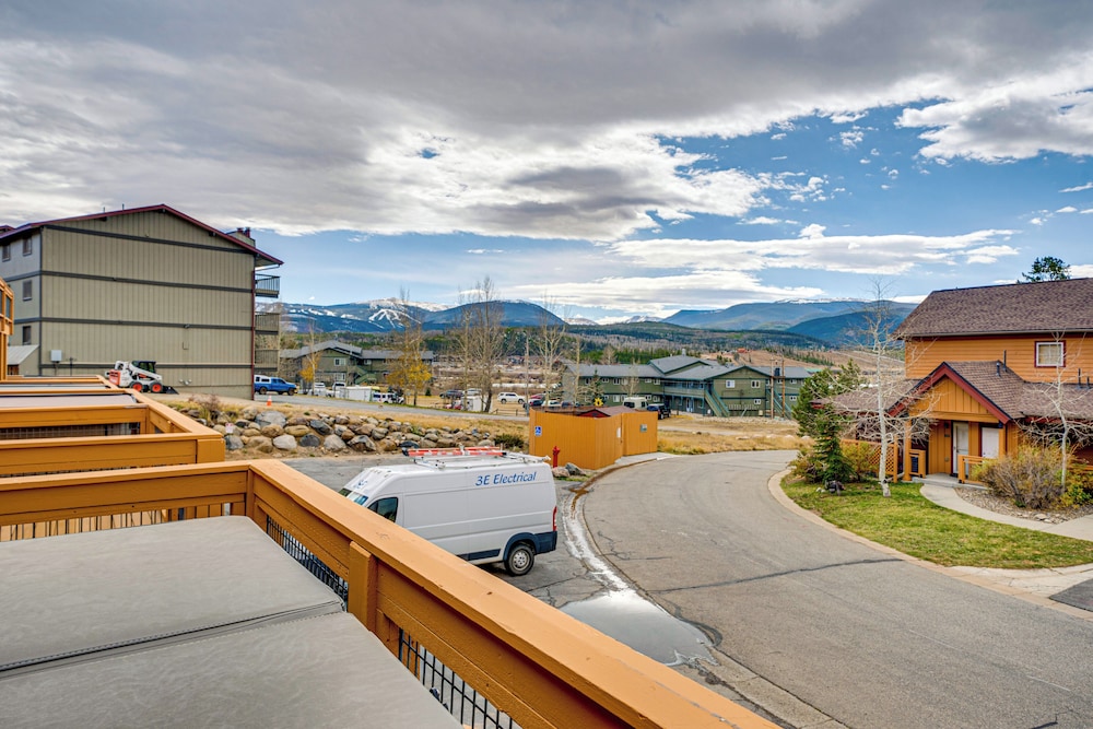 6 Mi to Winter Park Resort Townhome with Hot Tub - photo 26
