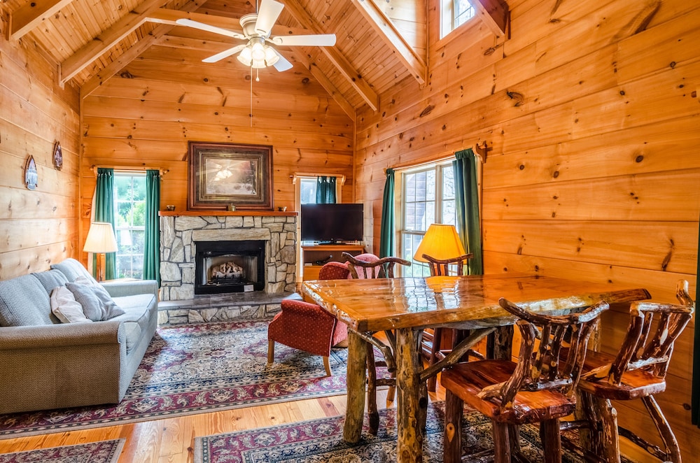 Highland Hills Motel and Cabins A Master Hosts Resort - photo 26