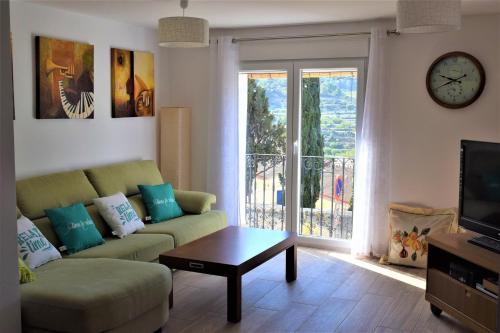 La Llar de Julia - carbon neutral hotel in Tibi