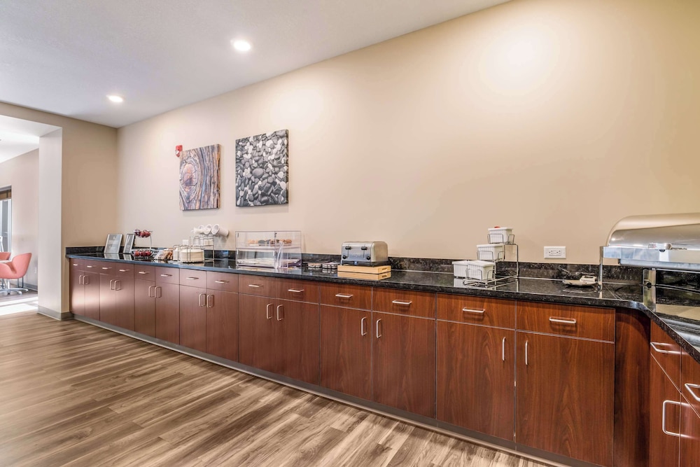 Sleep Inn & Suites Park City Wichita North - photo 61
