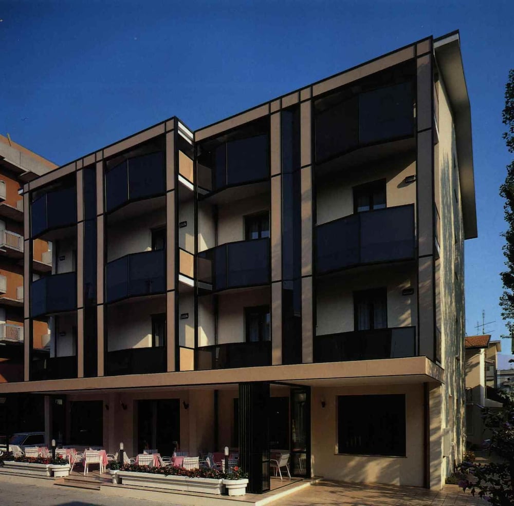 Urbinati - last minute hotel in Rimini