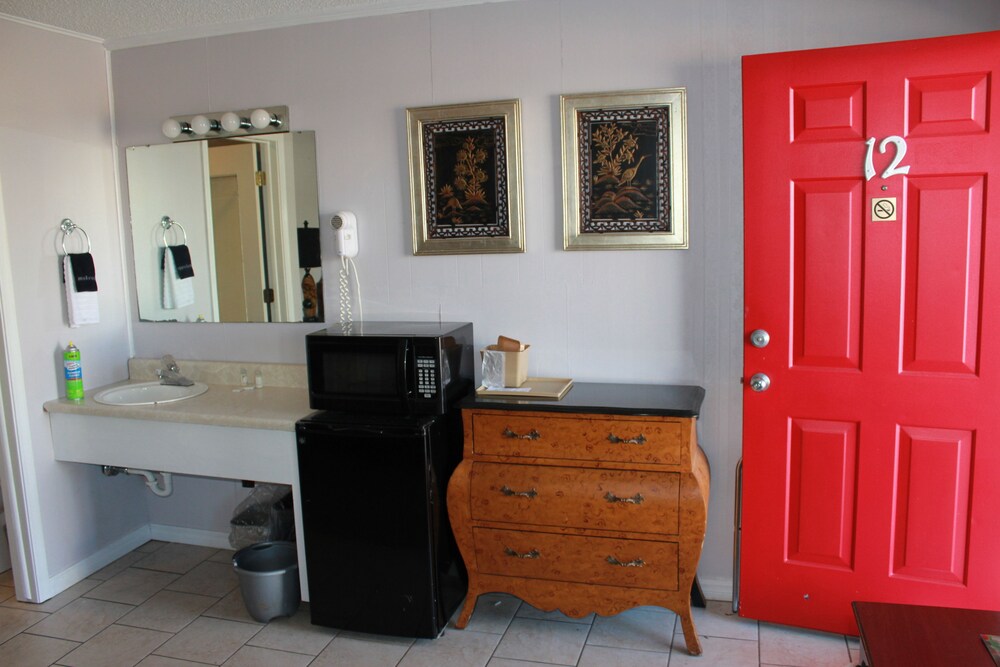 Brydan Suites - photo 92