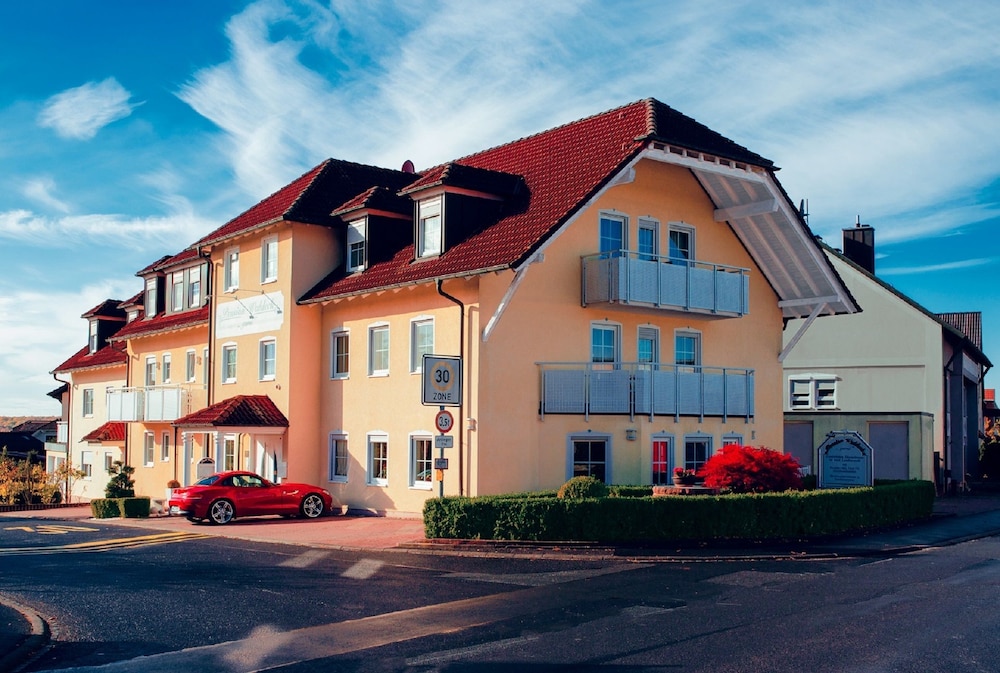Hotel Waldeck Garni - last minute hotel in Kist