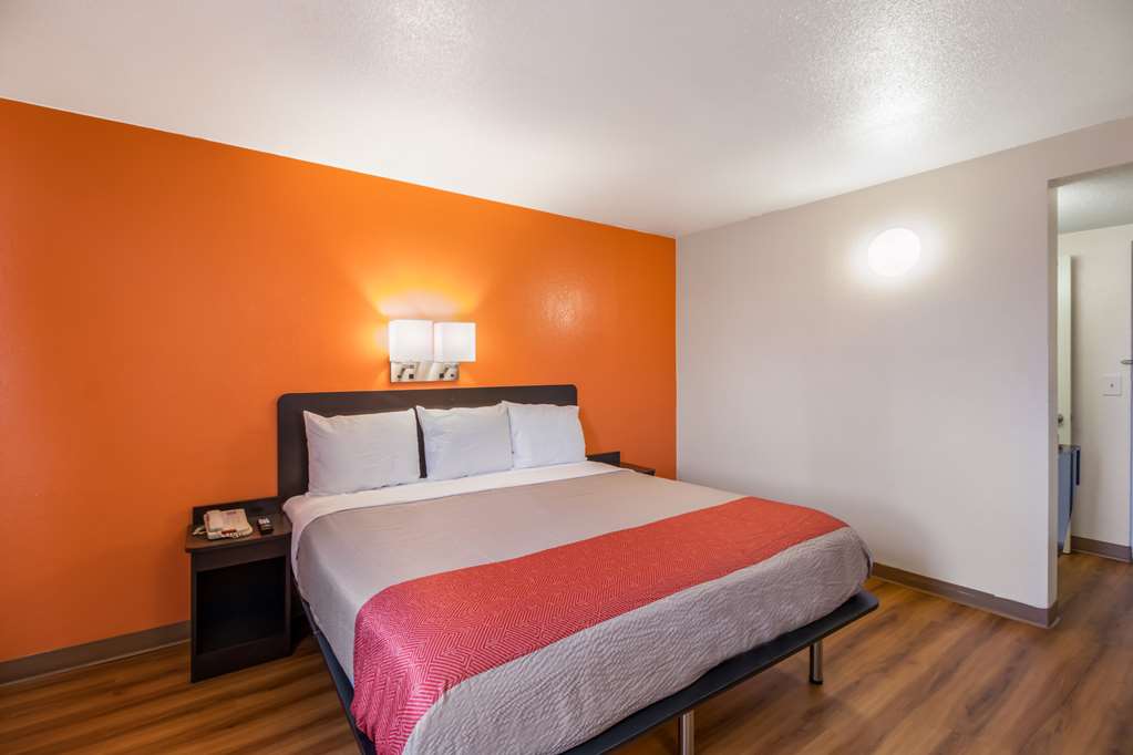 Park Inn by Radisson Fargo West Acres - photo 7