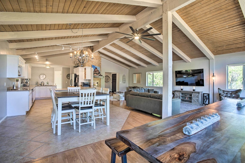 Swim Spa & Private Tavern: Sedona Hideaway - photo 7
