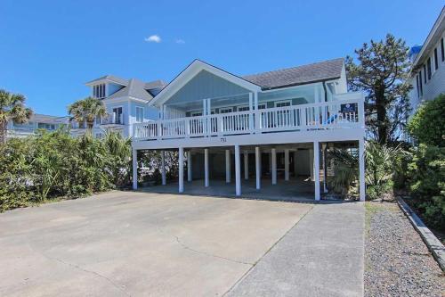 Carolina Breezy by Sea Scape Properties in Wrightsville Beach, United States