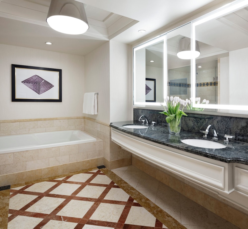Four Seasons Hotel Las Vegas - photo 41