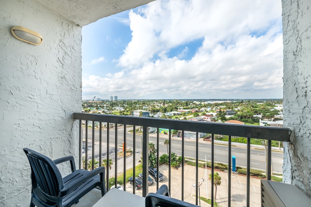 Tropical Winds Oceanfront Hotel - photo 60